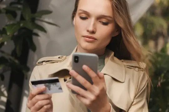 Jak biometria rewolucjonizuje współczesne koszyki zakupowe?